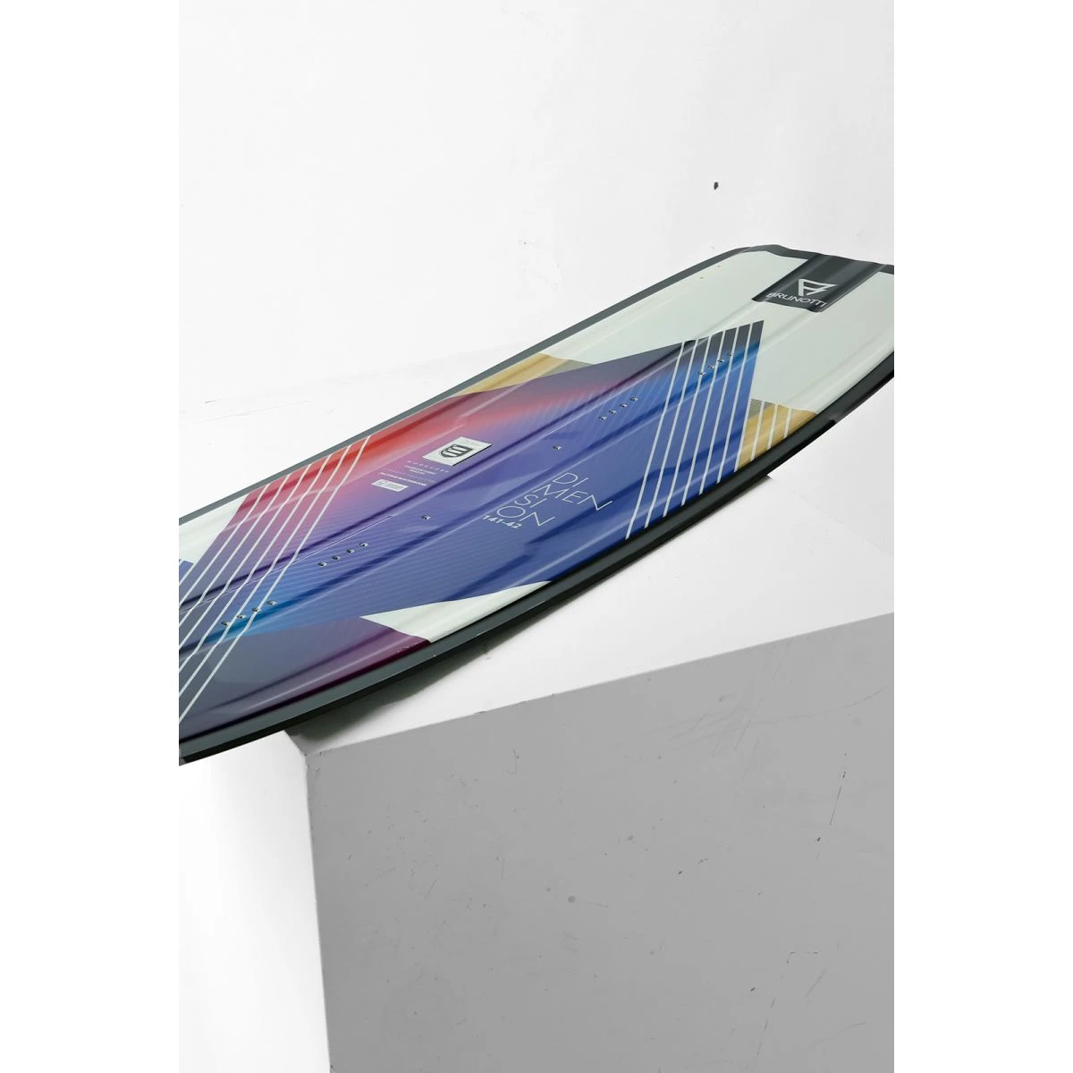 Brunotti Dimension Twintip Kiteboard M G10 Finner 6 Brunotti Dimension Twintip Kiteboard M G10 Finner - Billede 4