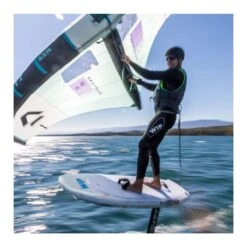 WIP Wing Board Leash -Brunottli Geschaft 20220921 forward wip arnaud jeanmiphotographies.ch 348 e1678888204229