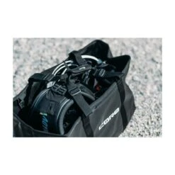 Core Wetsuit Taske -Brunottli Geschaft core wetsuit bag detail shot 1024x1024